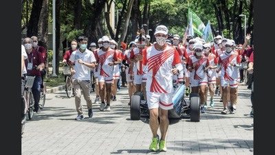 霸王領軍第5梯聖火手浩浩蕩蕩回成大